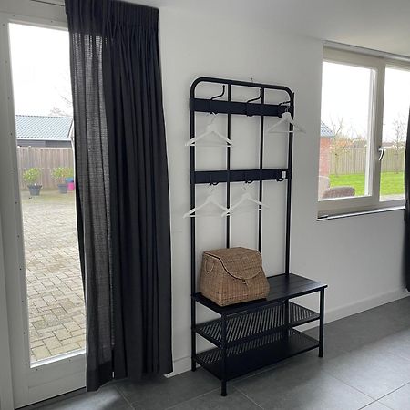 Gastenverblijf Bij De Buuren Dirksland Esterno foto